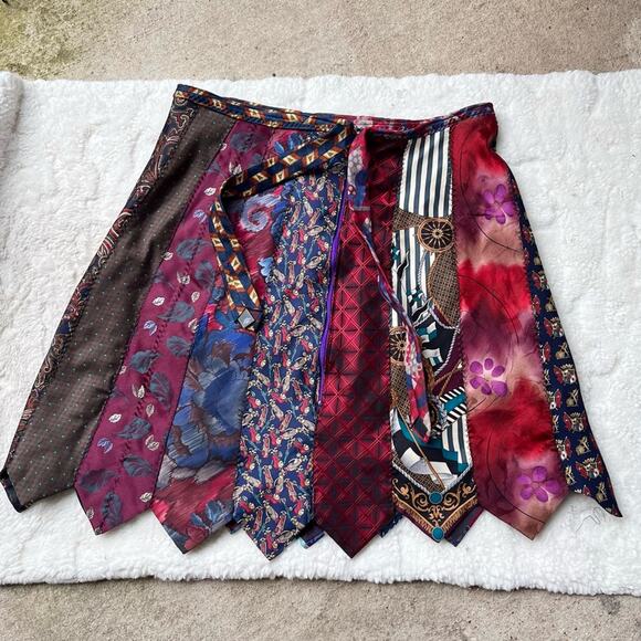 100% Silk Handmade Ties Skirt SKU 06181 - Picture 3 of 16